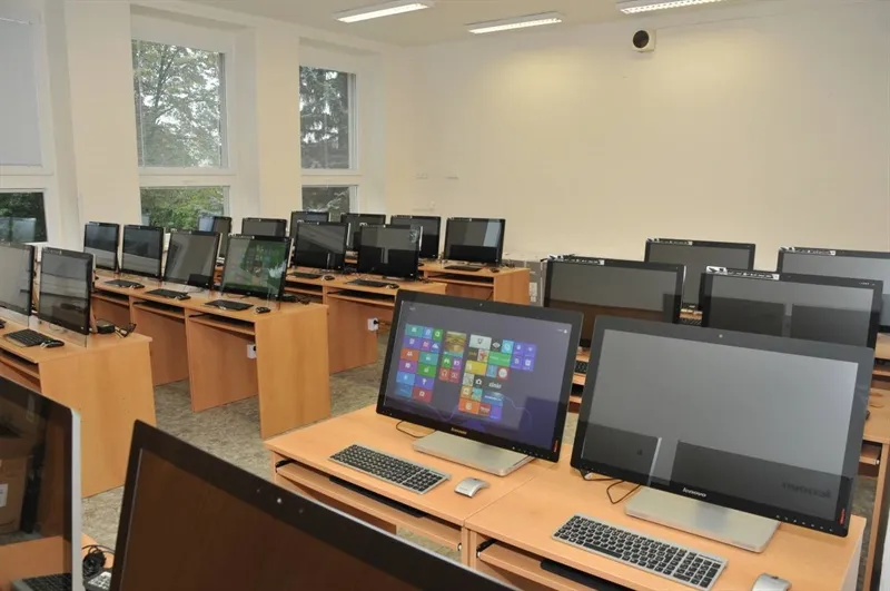 NOVÝ ŠKOLNÍ ROK – NOVÉ UČEBNY A&nbsp;DÍLNY