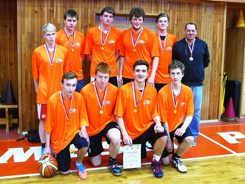 Ohlédnutí za sportovními úspěchy žáků Střední průmyslové školy Chrudim ve školním roce 2014/2015