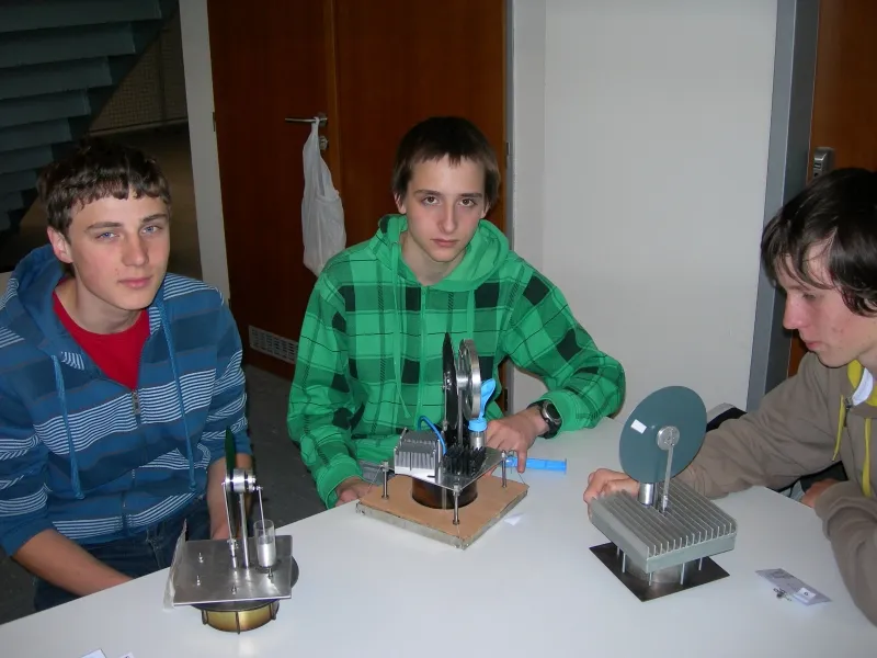 Úspěchy žáků SPŠ Chrudim v&nbsp;soutěži Vyrob si svůj Stirlingův motor!