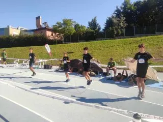 received_1684487418628989