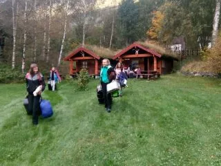 n02