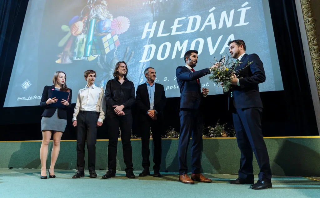 Gymnázium Česká Třebová – Hledání domova
