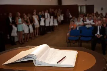 5667
