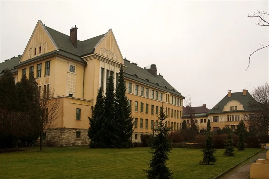 Gymnázium Česká Třebová – Předseda Poslanecké sněmovny mezi gymnazisty