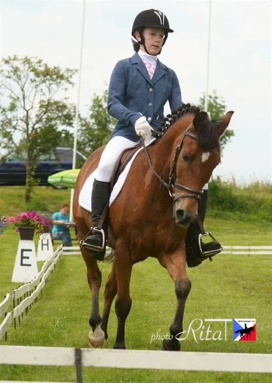 TEREZA LIPAVSKÁ Z&nbsp;ČESKOTŘEBOVSKÉHO GYMNÁZIA BRONZOVÁ NA MISTROVSTVÍ ČR PONY
