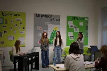 anglictina_zpev_mensi