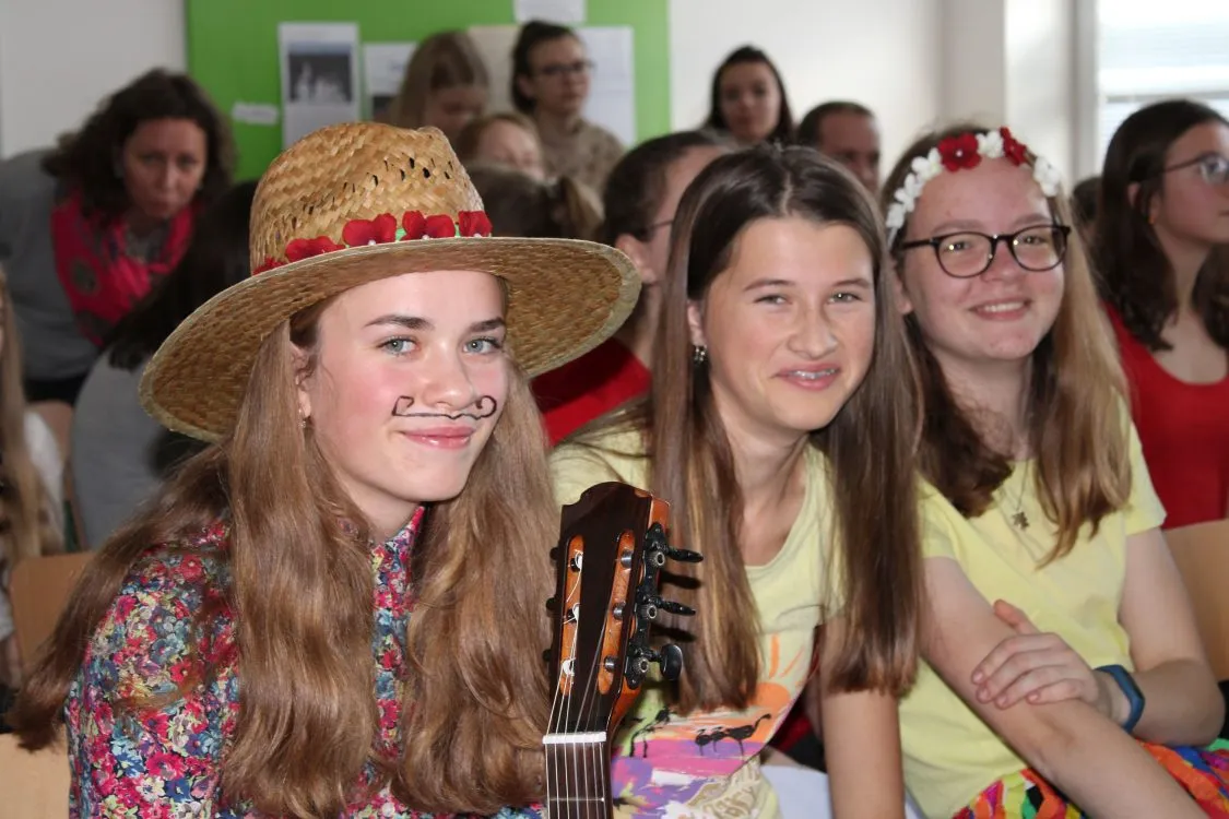 5 jazyků se opět zaskvělo na pódiu