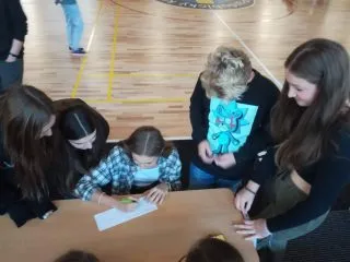 den_cizich_jazyku_05
