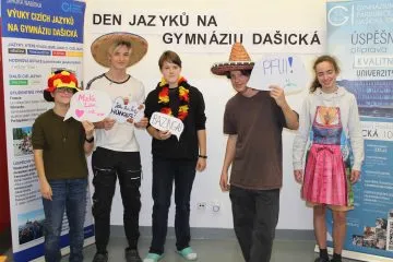 den_cizich_jazyku_40
