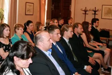 1_senat_4