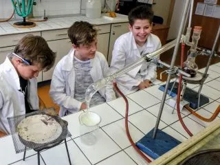 ZS_Studanka_chemie_03