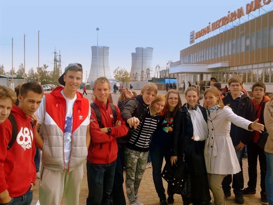 Studenti z&nbsp;Gymnázia, Dašická ve JE Dukovany