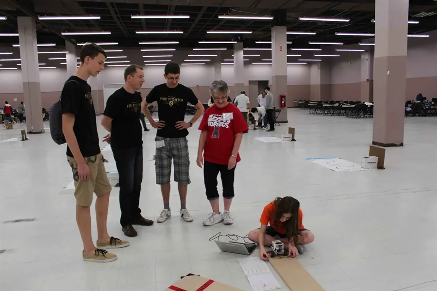 Nevídaný úspěch studentů Gymnázia Vysoké Mýto na mezinárodní robotické soutěži v&nbsp;USA