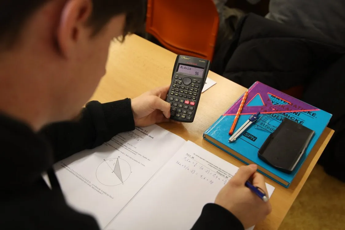 Regionální kolo matematické soutěže opět na Automobilní škole na Dukle