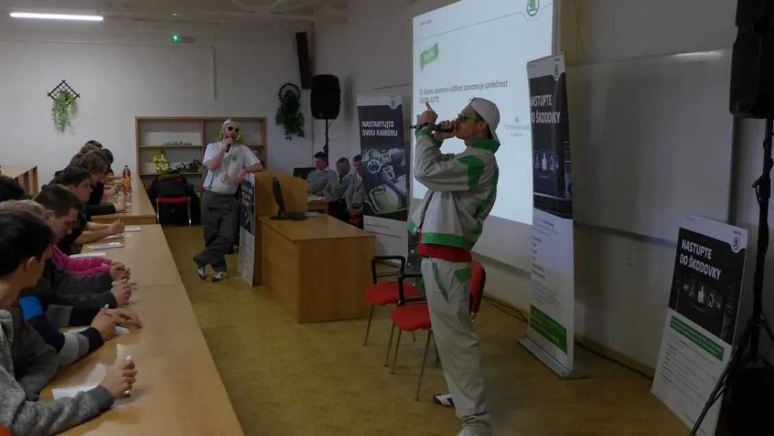 Roadshow ŠKODA AUTO a. s. v&nbsp;SŠ automobilní Ústí n. O.
