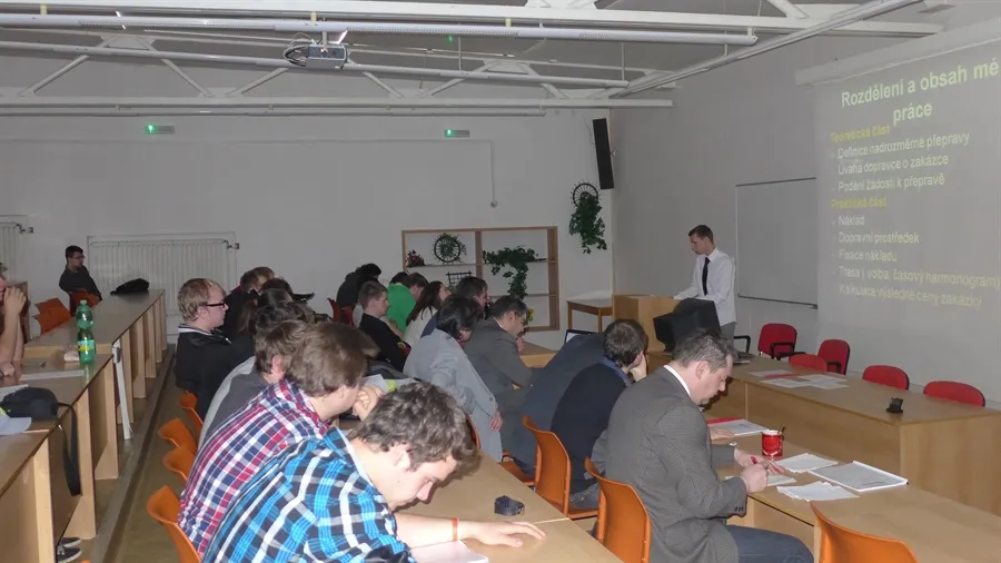 Maturanti z&nbsp;Dukly obhajovali seminární práce