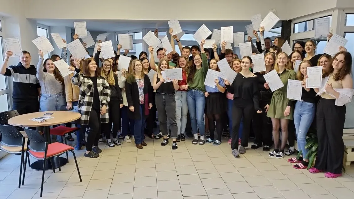 Na Obchodní akademii a&nbsp;SOŠ CR Choceň si studenti v&nbsp;rámci pilotního ověřování MŠMT nahradili část maturitní zkoušky certifikátem ICDL