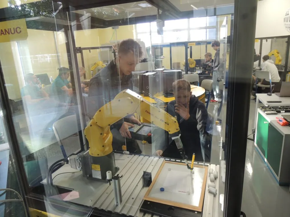 FANUC Camp – spojení CNC programování, robotiky a&nbsp;sportovního ducha