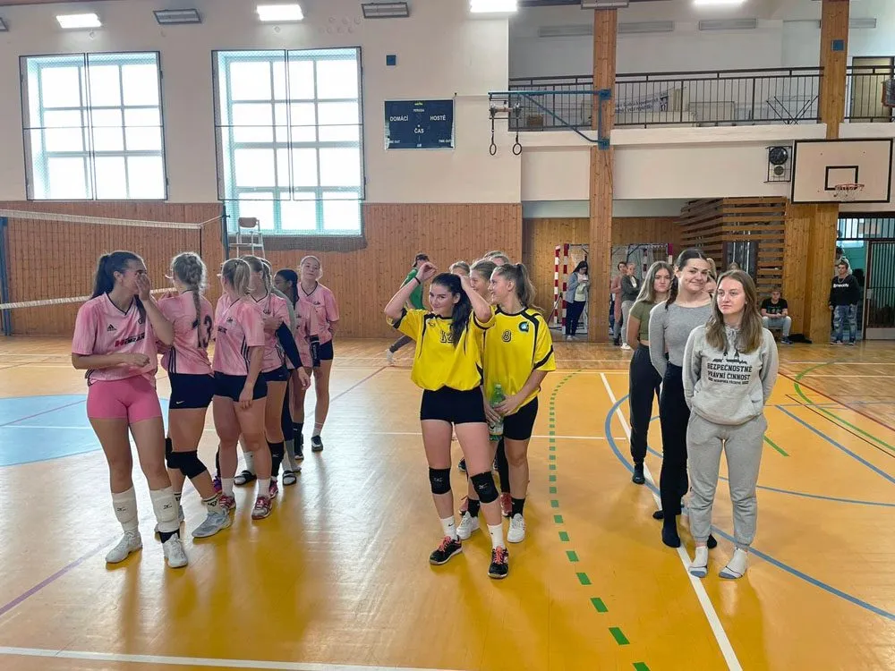Žákyně ISŠ suverénními vítězkami obvodního kola soutěže ve volejbalu!