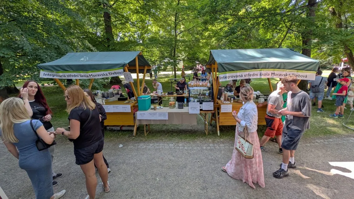 Dobroty z&nbsp;ISŠ Moravská Třebová zachutnaly návštěvníkům festivalu Svitaverna