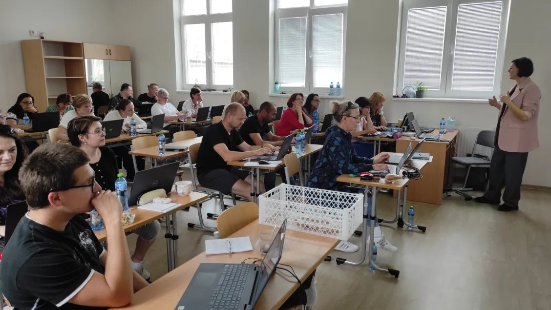 Umělá inteligence v&nbsp;SZŠ Svitavy aneb Také učitelé se učí!