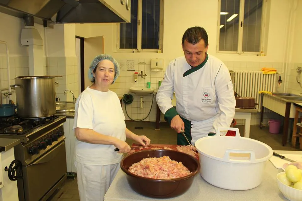 V&nbsp;kuchyni SZŠ Svitavy vařil mistr kuchař