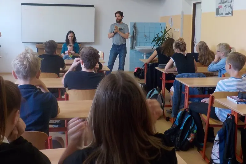 Absolventi moravskotřebovského gymnázia se rádi vracejí