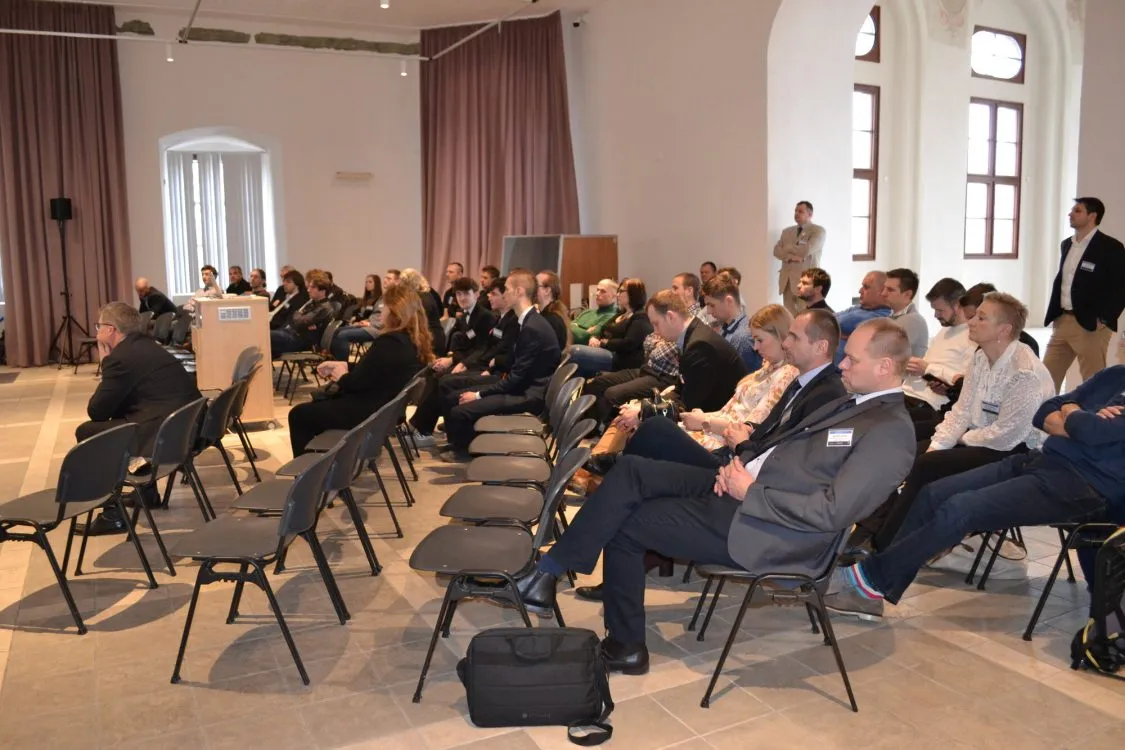 Chemická průmyslovka vidí budoucnost vzdělávání v&nbsp;rozšířené realitě