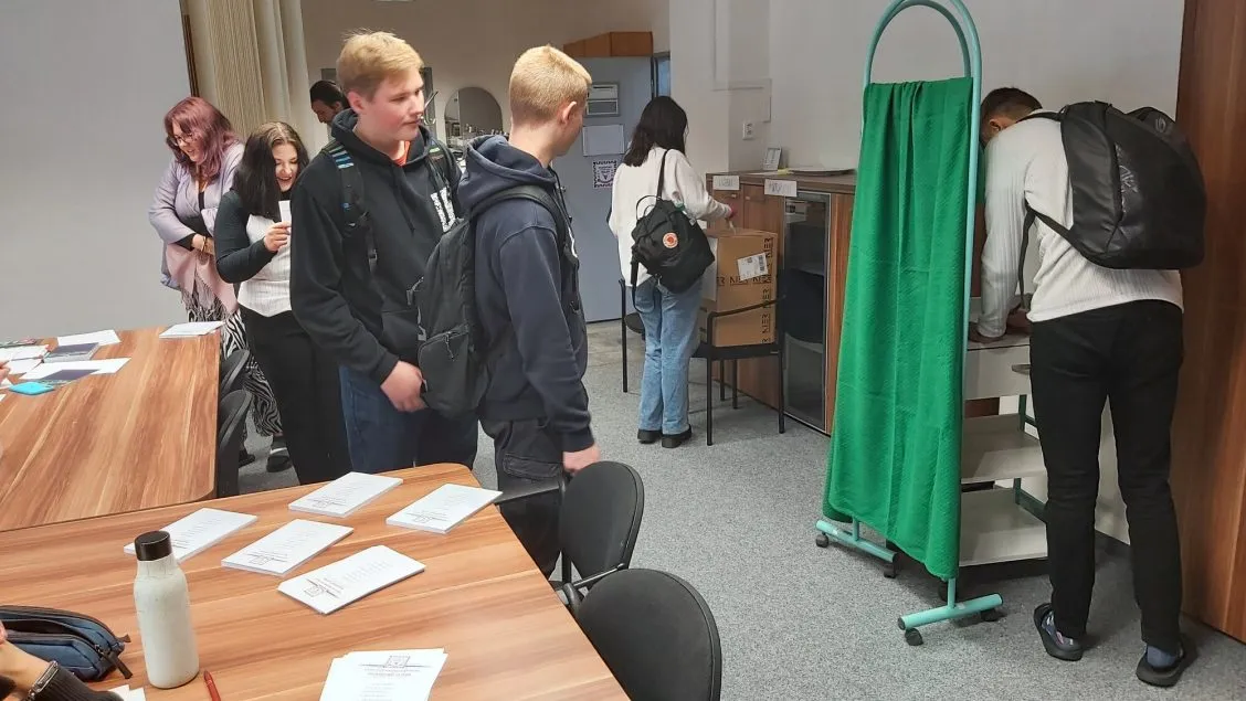 Žáci chemické průmyslovky by na Pražském hradě viděli nejraději Danuši Nerudovou