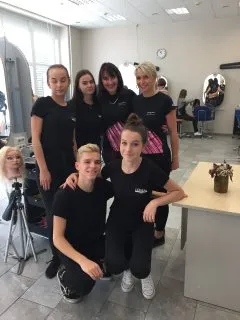 Ve-skole-nas-tym