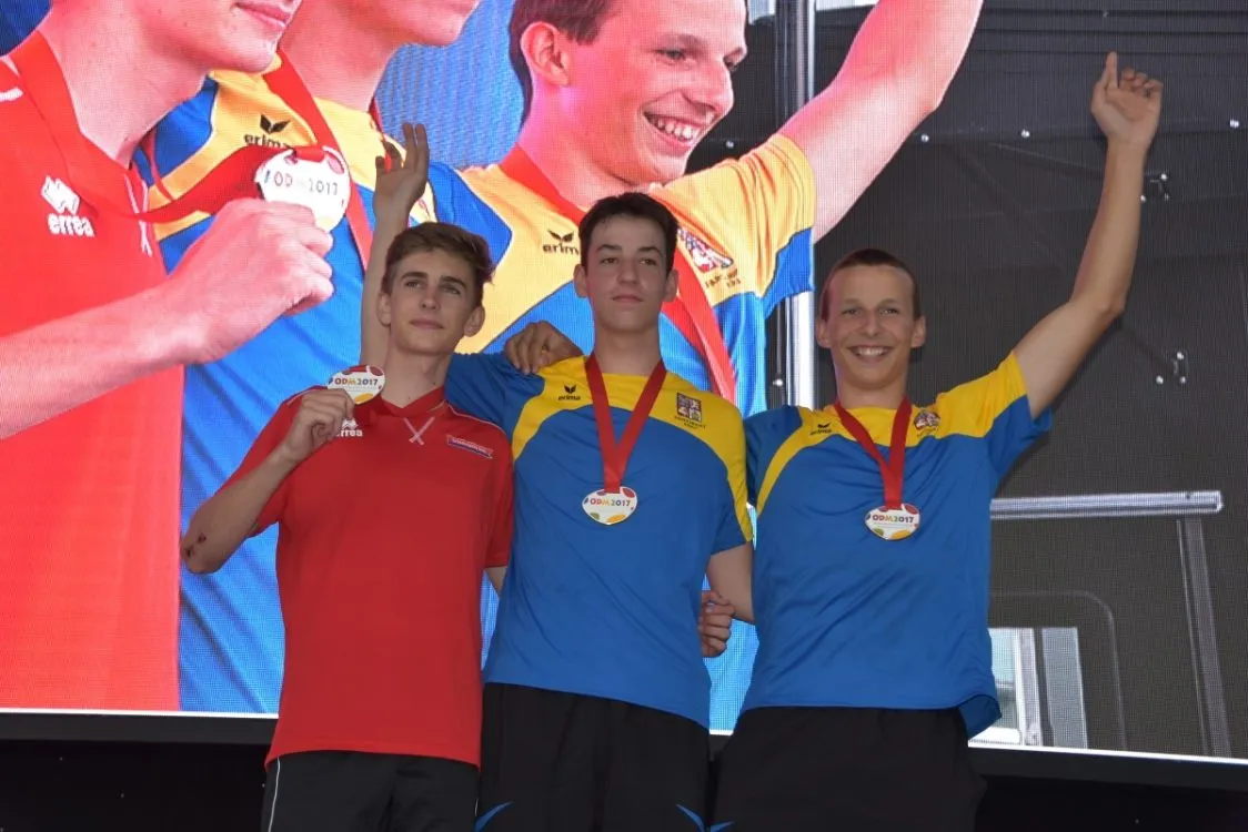 První den olympiády přinesl našim barvám zlato a&nbsp;bronz. Zasloužili se o&nbsp;ně cyklisti