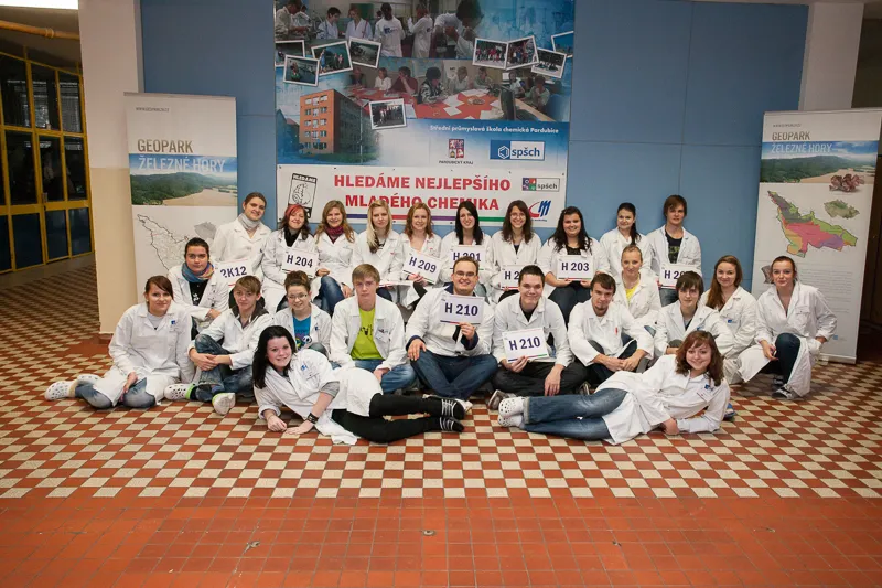 Více než tři stovky mladých chemiků se utkaly o&nbsp;postup do finále