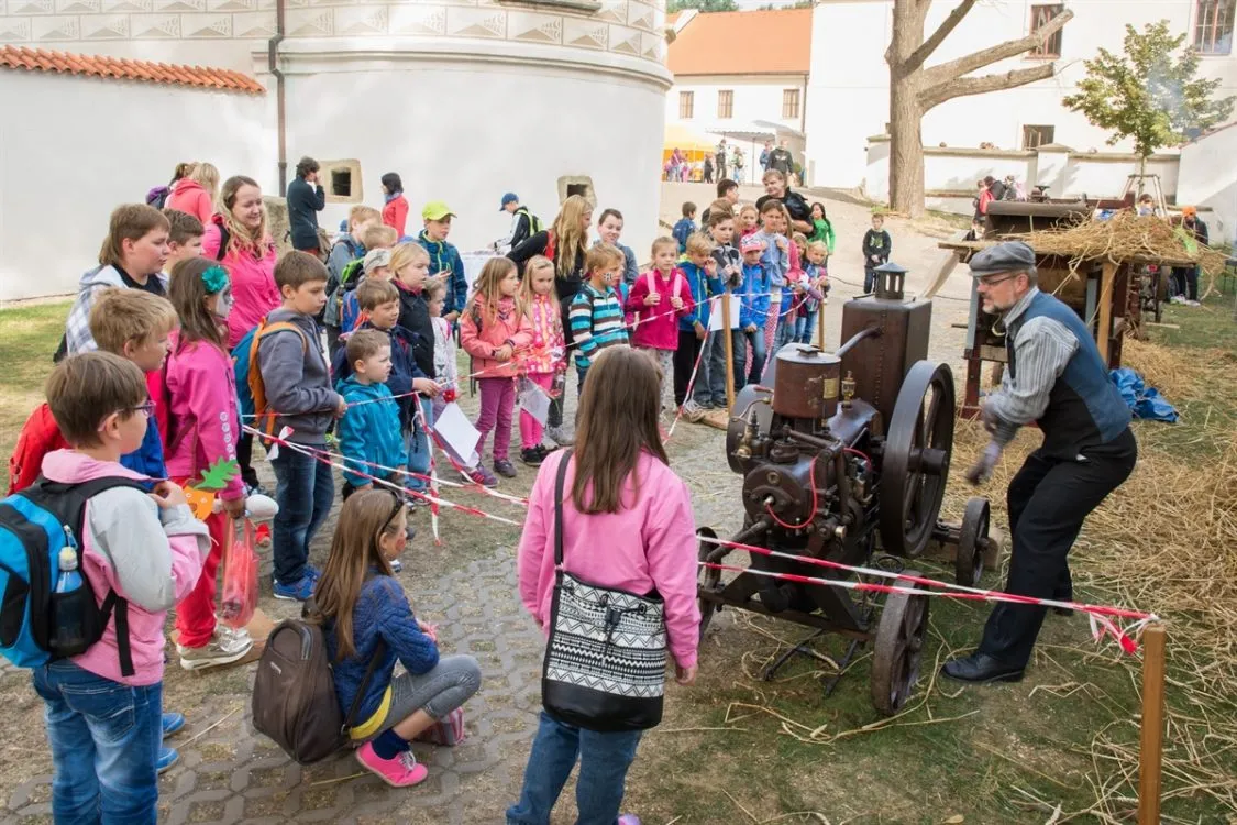 Krajské dožínky na zámku zažily rekordní návštěvnost