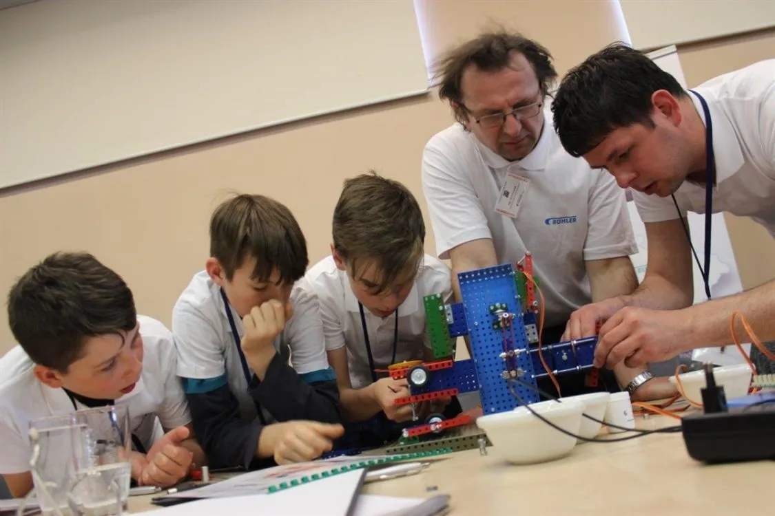 Soutěž o&nbsp;technický talent prověřila hlavně týmovou spolupráci žáků