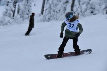 Linda-Latalova_Snowboarding