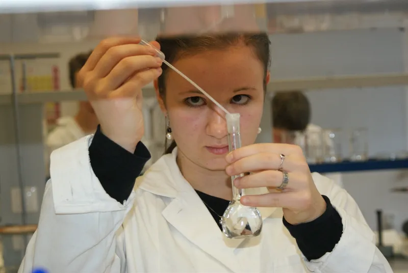 Finále největší chemické soutěže nabídlo bohatý program