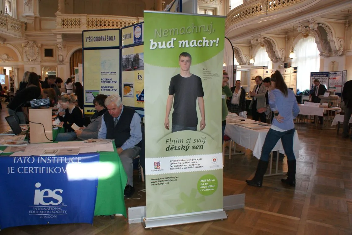 Kam dál na školu a&nbsp;do zaměstnání?