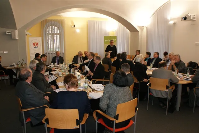 Kulatý stůl podpořil užší propojení strojírenských firem se školami