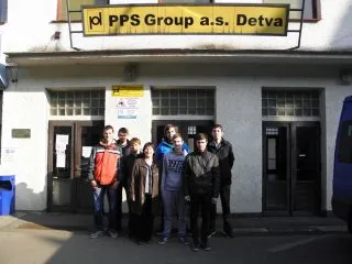 PB041046
