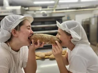 Média (21)