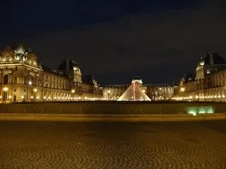 44-Louvre