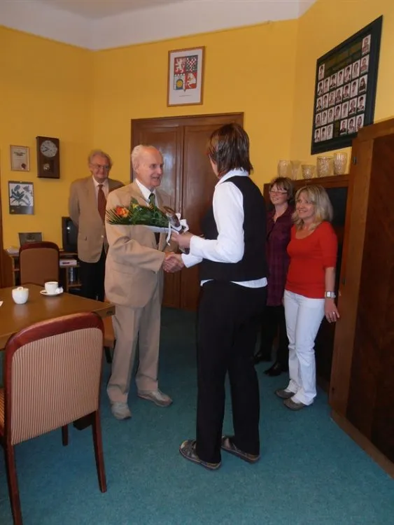Jubilant navštívil Obchodní akademii Chrudim
