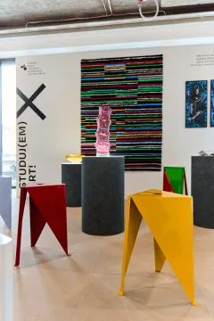 Designblok2024_SSUP-Usti-nad-Orlici_zidle-Ondrej-Polivka_foto-Martin-Ryznar
