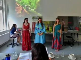P1130893