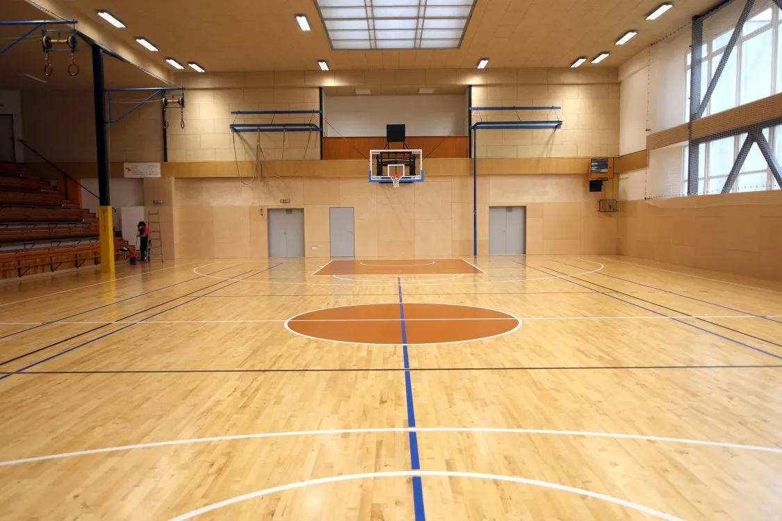 Druhá etapa rekonstrukce sportovní haly umprumky dokončena
