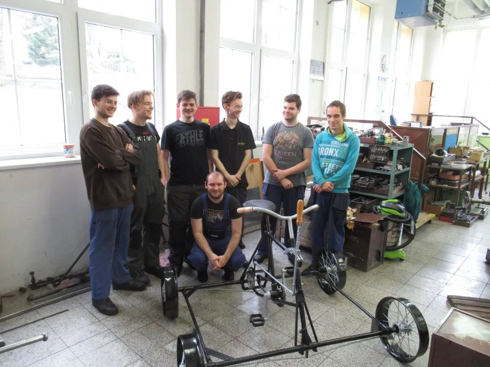 Drezína díky mechanikům z&nbsp;umprumky opět září novotou!