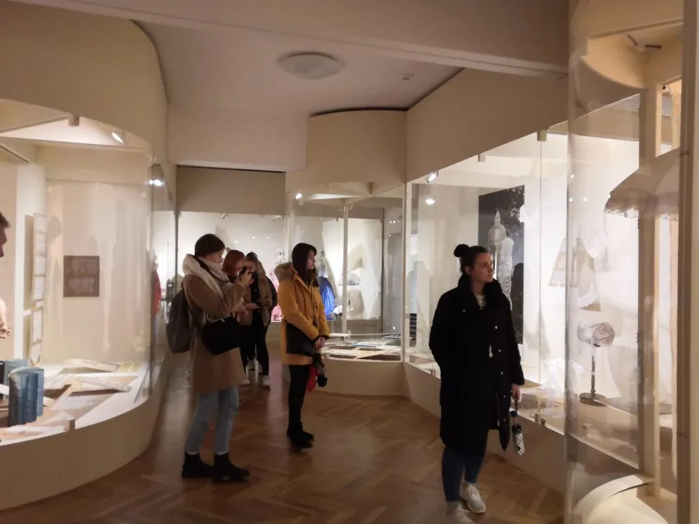 Slovenští studenti se na umprumce nenudí