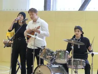 vanocni-akademie-90