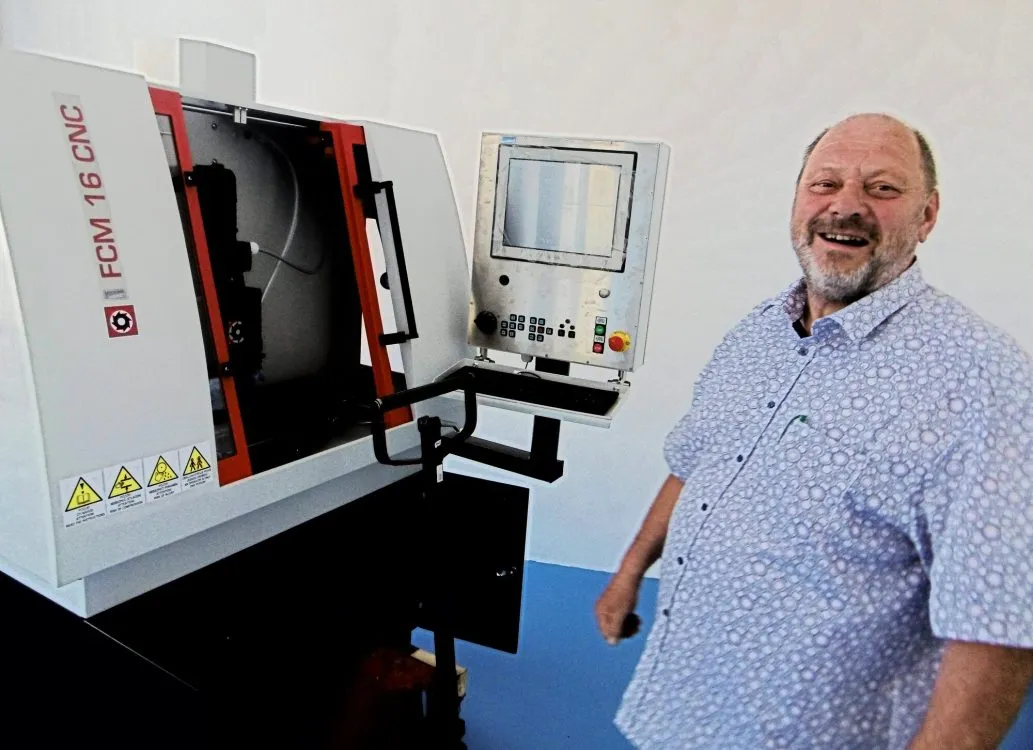 Nová posila pro výuku mechaniků a&nbsp;nástrojařů z&nbsp;umprumky!