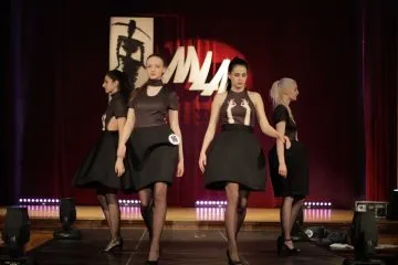 Modna-linia-mladych-15.4-18